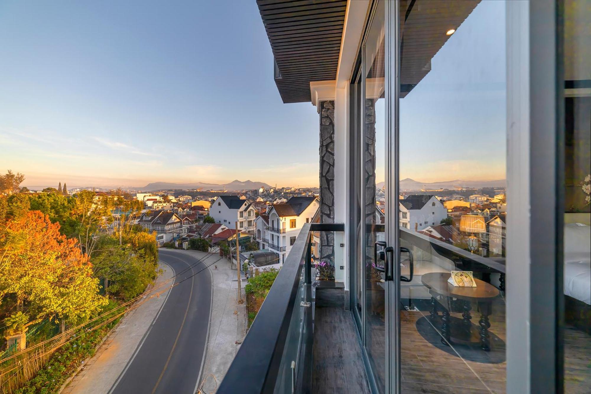 Le House Dalat Hotel ภายนอก รูปภาพ
