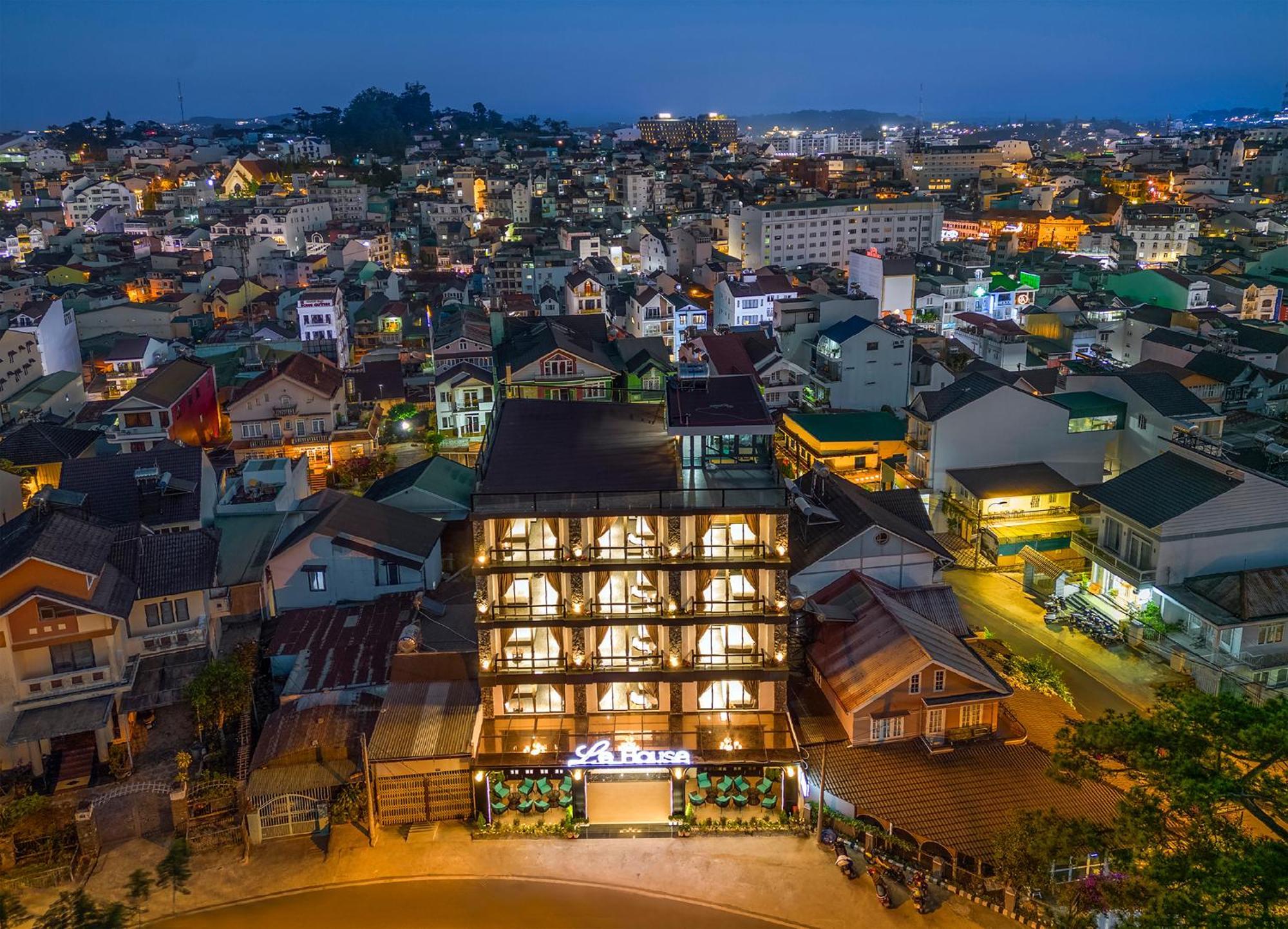 Le House Dalat Hotel ภายนอก รูปภาพ